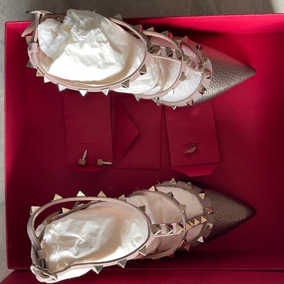 Valentino Garavani Rockstud Cage Leather Pumps with Studs **BRAND NEW** - Picture 5 of 9